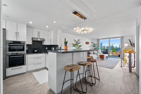 Condo in North Miami Beach, Florida, 1 bedroom  № 1953398 - photo 5