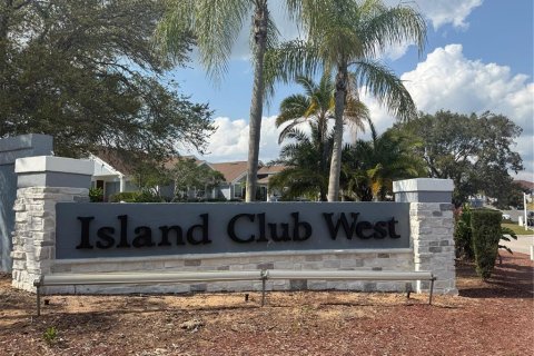 Townhouse in Davenport, Florida 4 bedrooms, 162.39 sq.m. № 1724681 - photo 5
