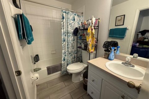 Townhouse in Davenport, Florida 4 bedrooms, 162.39 sq.m. № 1724681 - photo 27