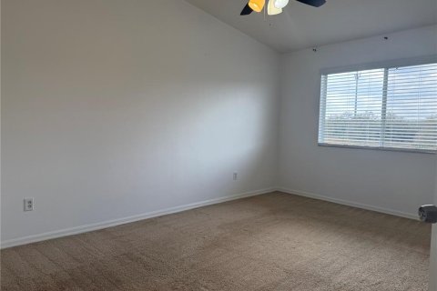 Townhouse in Davenport, Florida 4 bedrooms, 162.39 sq.m. № 1724681 - photo 21