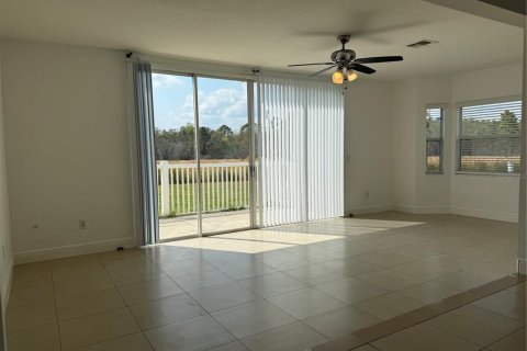 Townhouse in Davenport, Florida 4 bedrooms, 162.39 sq.m. № 1724681 - photo 6