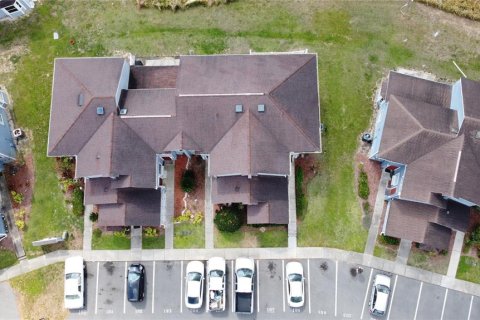 Townhouse in Davenport, Florida 4 bedrooms, 162.39 sq.m. № 1724681 - photo 4