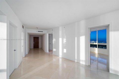 Condo in Miami Beach, Florida, 3 bedrooms  № 1944156 - photo 28