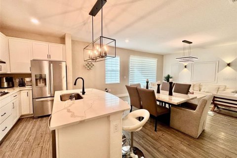 Casa en alquiler en Kissimmee, Florida, 4 dormitorios, 168.8 m2 № 1898697 - foto 4