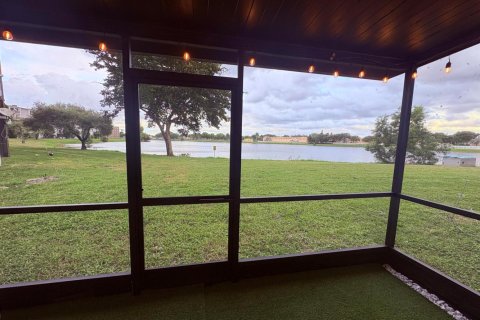 Copropriété à louer à Miramar, Floride: 2 chambres, 77.29 m2 № 2432290 - photo 7
