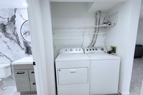 Copropriété à louer à Miramar, Floride: 2 chambres, 77.29 m2 № 2432290 - photo 12