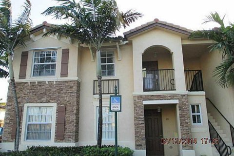 Condominio en Homestead, Florida, 3 dormitorios  № 2432569