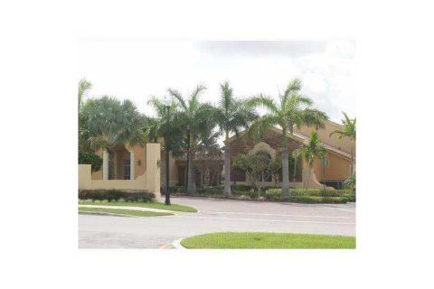 Condominio en alquiler en Homestead, Florida, 3 dormitorios, 98.66 m2 № 2432569 - foto 6