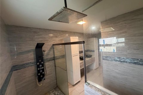 Casa en venta en Tampa, Florida, 4 dormitorios, 208.29 m2 № 2285070 - foto 27