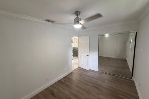 Casa en venta en Tampa, Florida, 4 dormitorios, 208.29 m2 № 2285070 - foto 15