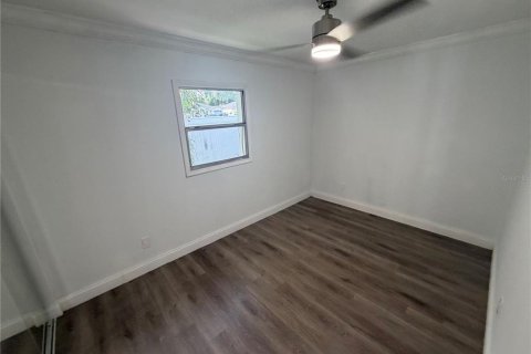 Casa en venta en Tampa, Florida, 4 dormitorios, 208.29 m2 № 2285070 - foto 14