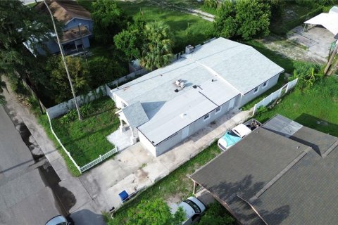 Casa en venta en Tampa, Florida, 4 dormitorios, 208.29 m2 № 2285070 - foto 3