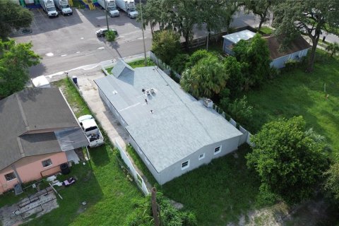 Casa en venta en Tampa, Florida, 4 dormitorios, 208.29 m2 № 2285070 - foto 5
