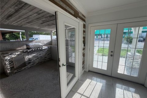 Casa en venta en Tampa, Florida, 4 dormitorios, 208.29 m2 № 2285070 - foto 29