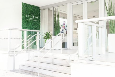 Condo in Bay Harbor Islands, Florida  № 2060109 - photo 2