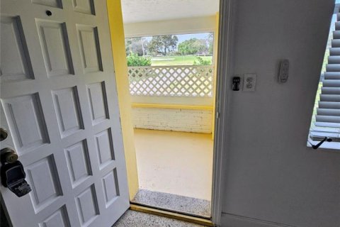 Villa ou maison à louer à North Miami Beach, Floride: 4 chambres, 98.1 m2 № 2416006 - photo 7