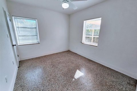 Villa ou maison à louer à North Miami Beach, Floride: 4 chambres, 98.1 m2 № 2416006 - photo 20