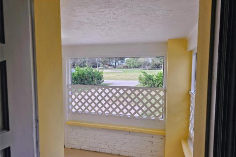 Villa ou maison à louer à North Miami Beach, Floride: 4 chambres, 98.1 m2 № 2416006 - photo 30