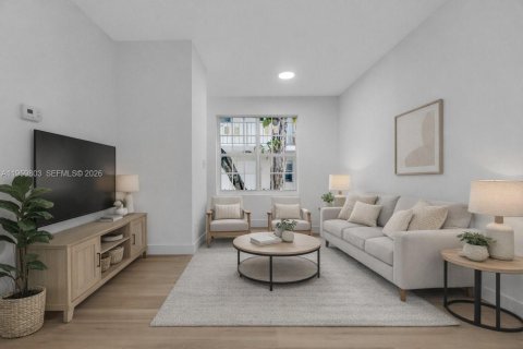 Condo in Miami Beach, Florida, 1 bedroom  № 2020107
