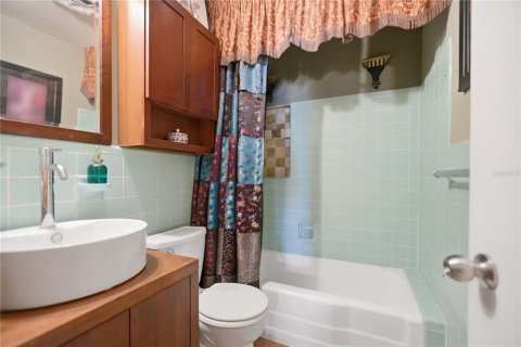 House in Rockledge, Florida 3 bedrooms, 123.93 sq.m. № 2198727 - photo 8