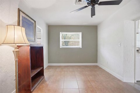 House in Rockledge, Florida 3 bedrooms, 123.93 sq.m. № 2198727 - photo 10