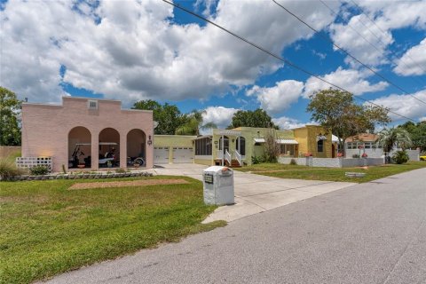Villa ou maison à vendre à Winter Haven, Floride: 4 chambres, 383.5 m2 № 2388993 - photo 10