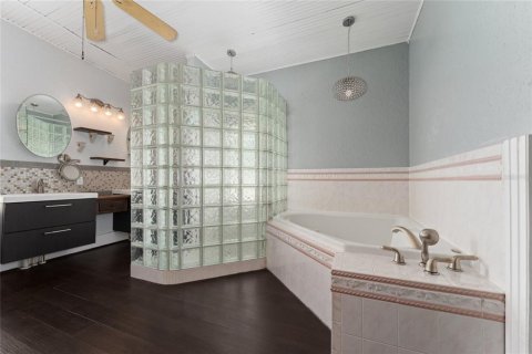 Villa ou maison à vendre à Winter Haven, Floride: 4 chambres, 383.5 m2 № 2388993 - photo 18