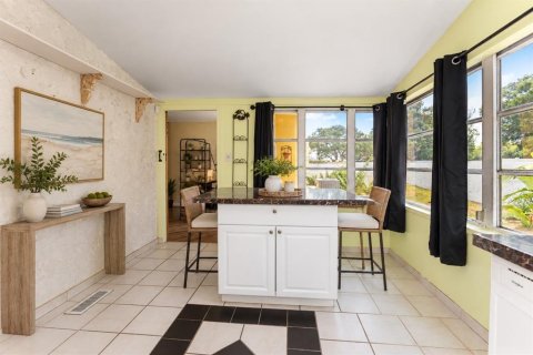 Villa ou maison à vendre à Winter Haven, Floride: 4 chambres, 383.5 m2 № 2388993 - photo 16