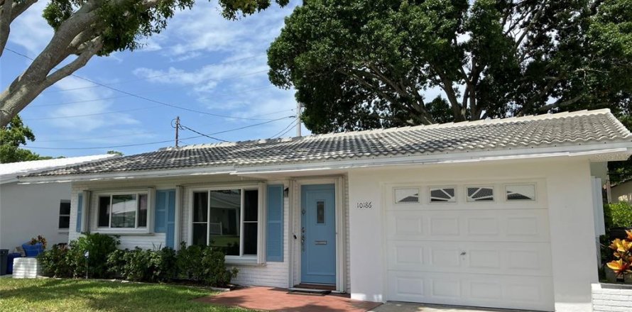 Condo in Pinellas Park, Florida, 2 bedrooms № 2197983