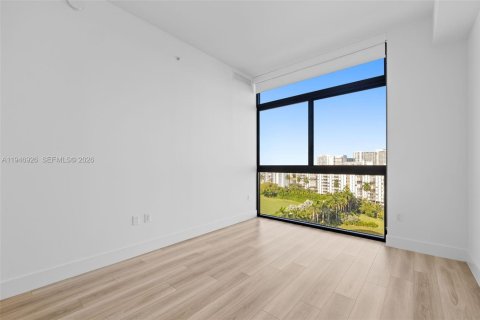 Apartment in Hallandale Beach, Florida 2 bedrooms, 137.77 sq.m. № 2002979 - photo 29