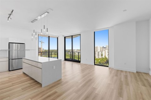 Apartment in Hallandale Beach, Florida 2 bedrooms, 137.77 sq.m. № 2002979 - photo 5