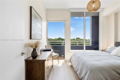 Condo in Miami, Florida, 1 bedroom  № 2043148 - photo 13