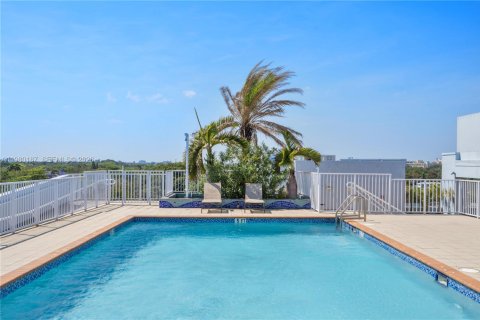 Condo in Miami, Florida, 1 bedroom  № 2043148