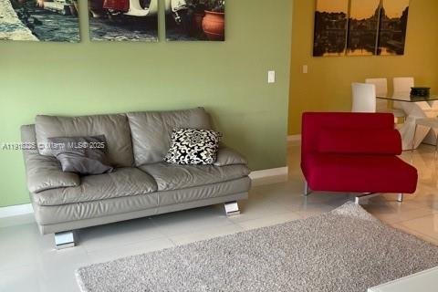 Condominio en alquiler en Doral, Florida, 2 dormitorios, 99.96 m2 № 1973032 - foto 5