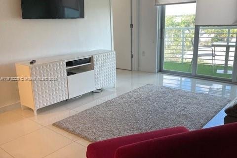 Condominio en alquiler en Doral, Florida, 2 dormitorios, 99.96 m2 № 1973032 - foto 7