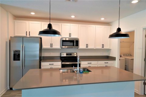 Villa ou maison à louer à Groveland, Floride: 5 chambres, 218.78 m2 № 2408057 - photo 7