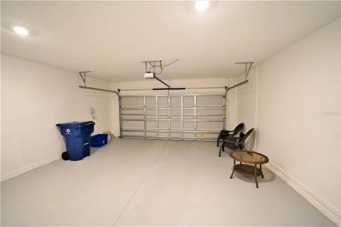 Villa ou maison à louer à Groveland, Floride: 5 chambres, 218.78 m2 № 2408057 - photo 11