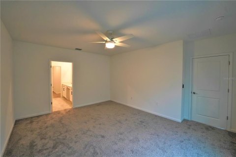 Villa ou maison à louer à Groveland, Floride: 5 chambres, 218.78 m2 № 2408057 - photo 13
