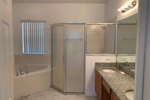 Casa en alquiler en Kissimmee, Florida, 4 dormitorios, 187.11 m2 № 1810971 - foto 5