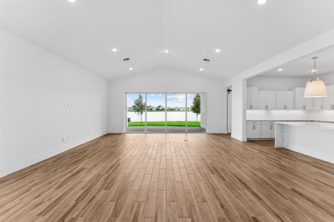 Villa ou maison à vendre à Port St. Lucie, Floride: 3 chambres, 279.82 m2 № 2181189 - photo 21