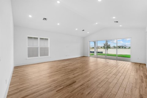 Villa ou maison à vendre à Port St. Lucie, Floride: 3 chambres, 279.82 m2 № 2181189 - photo 20
