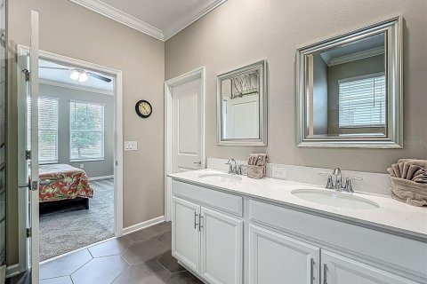 House in Winter Garden, Florida 4 bedrooms, 231.51 sq.m. № 1687468 - photo 9