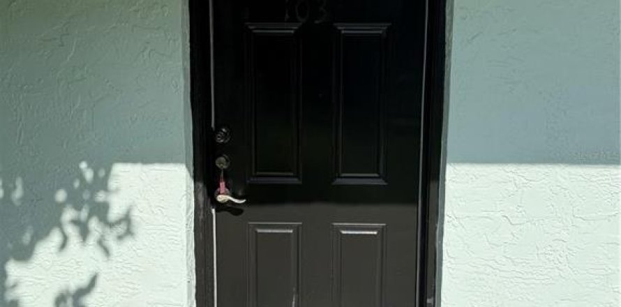 Condominio en Tampa, Florida, 3 dormitorios № 1899087