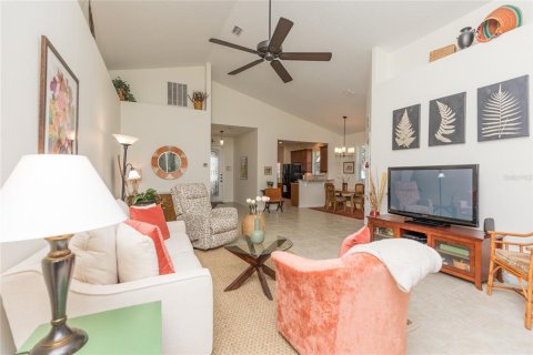Casa en venta en Palm Coast, Florida, 3 dormitorios, 152.55 m2 № 1718736 - foto 13
