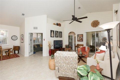Casa en venta en Palm Coast, Florida, 3 dormitorios, 152.55 m2 № 1718736 - foto 8