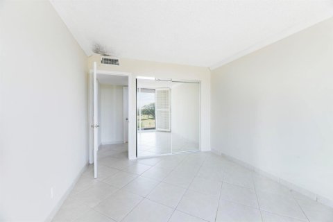 Condo in Hollywood, Florida, 2 bedrooms № 2193280 - photo 6