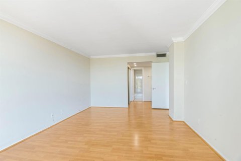 Condo in Hollywood, Florida, 2 bedrooms № 2193280 - photo 9
