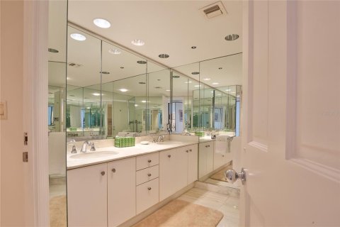 Copropriété à louer à Longboat Key, Floride: 2 chambres, 148.83 m2 № 251602 - photo 16