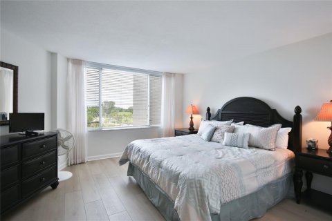 Copropriété à louer à Longboat Key, Floride: 2 chambres, 148.83 m2 № 251602 - photo 13