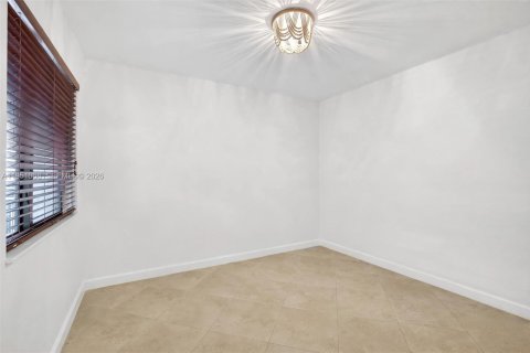 Copropriété à vendre à Aventura, Floride: 3 chambres, 125.79 m2 № 2244384 - photo 20